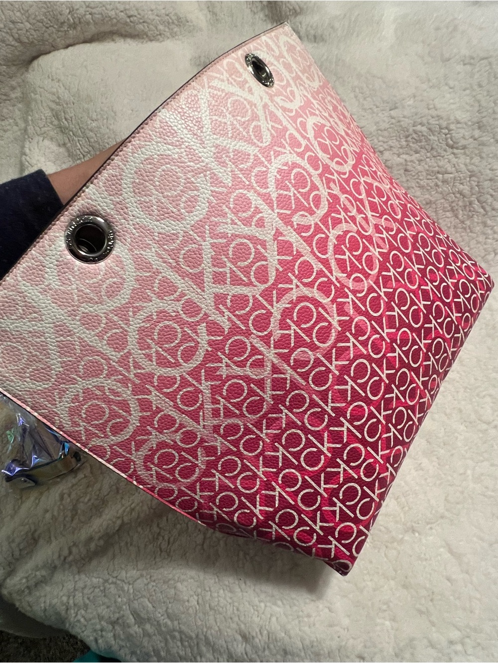 Pink Ombre CK Summer Tote - Picture 4 of 10